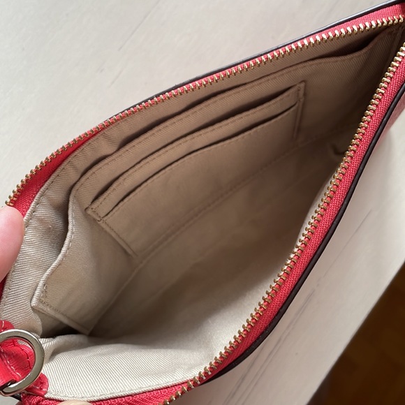 Coach crossbody - Picture 2 of 4